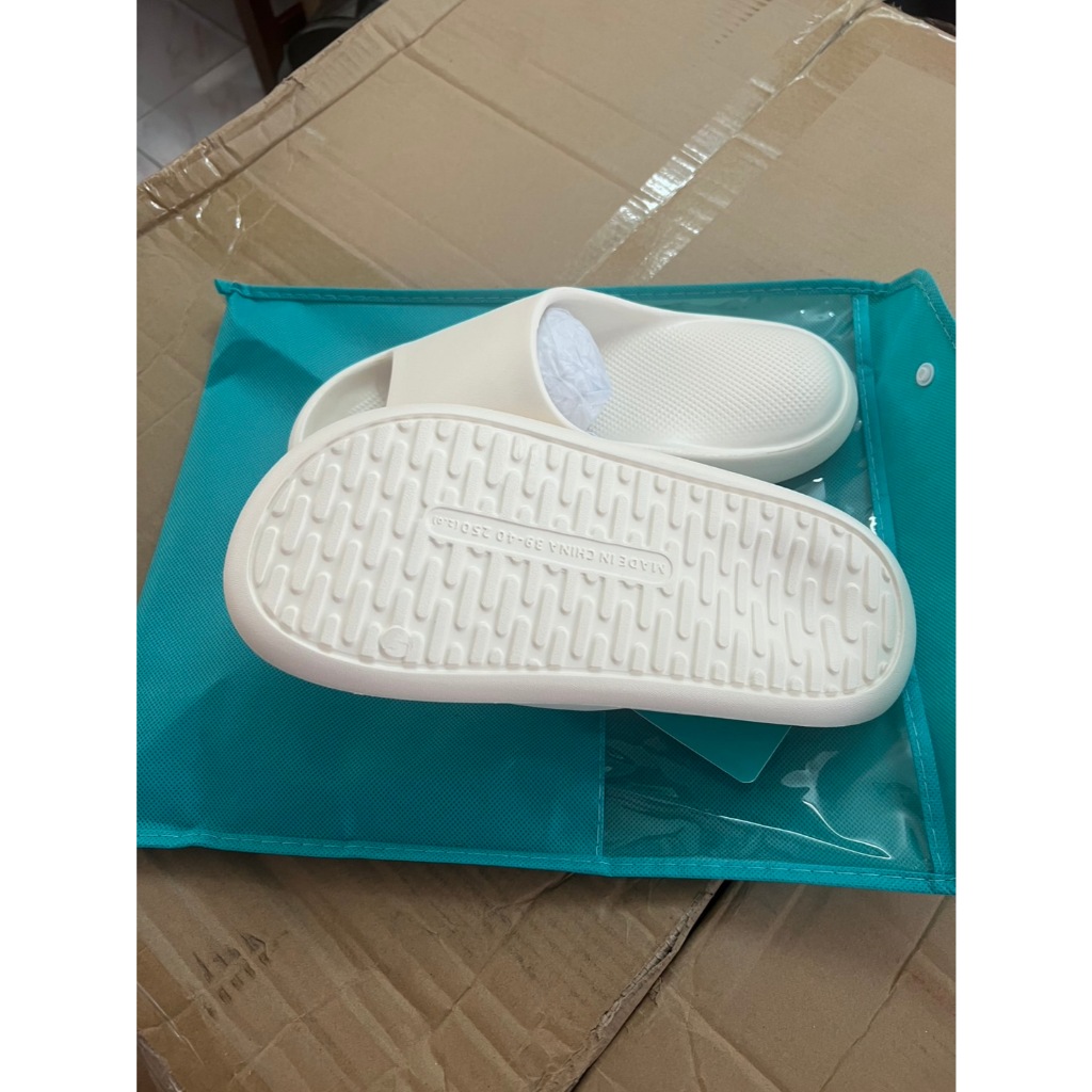 Posee รองเท้าแตะลําลอง พื้นหนา กันลื่น ลายอุ้งเท้าแมวน่ารัก  สําหรับผู้ชาย ผู้หญิง ใส่ในบ้าน ใส่ห้อง