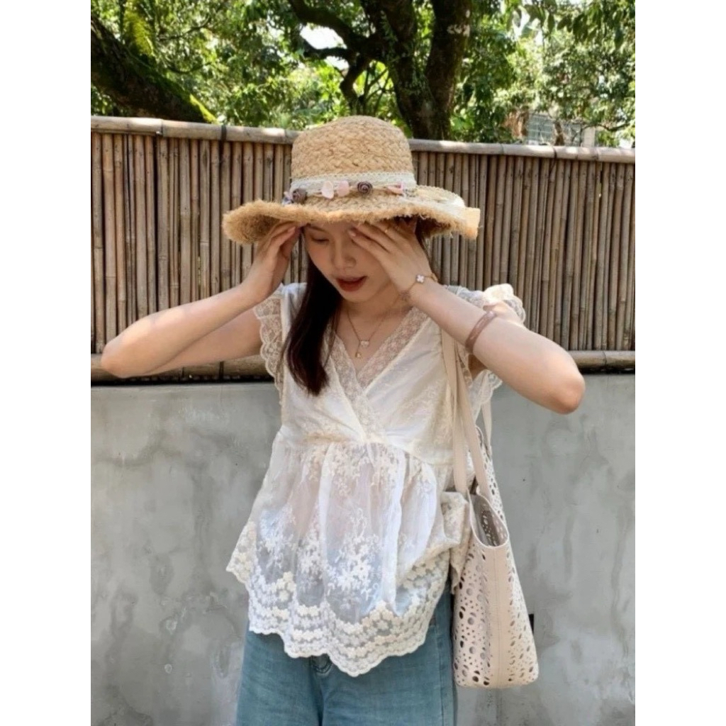 📌ทักก่อนสั่ง📌เสื้อลูกไม้คอวี  อก34“ gavana