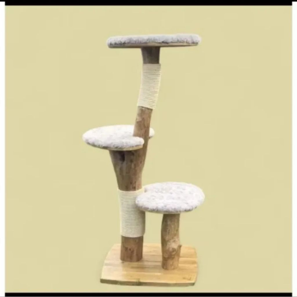 Large cat tree(marne coon)