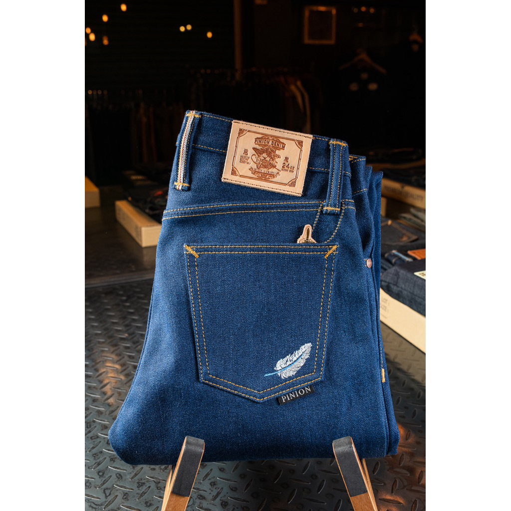 PINION DENIM  DETAIL ของรุ่น  อสูร 魔 24oz  1. Indigo X Organic Blue   24oz (SLUB )  ผลิต 155 ตัว   ริม3กษัตริย์