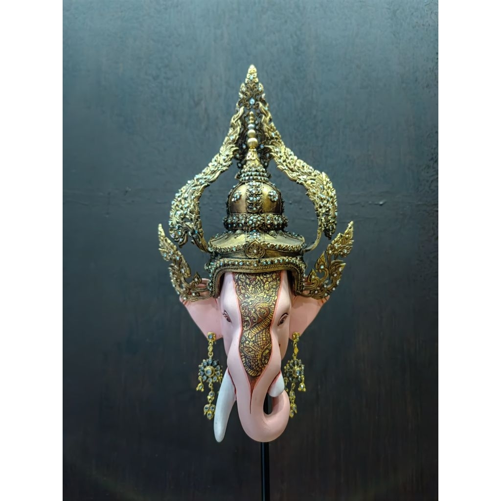 intanu pink ganesha naka pattern