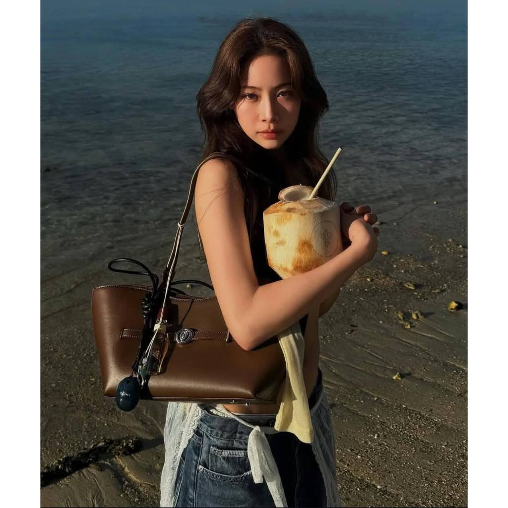 📌ของแท้💯Garmenti - The Baxter Bag กระเป๋าสะพายเดี่ยว กระเป๋า