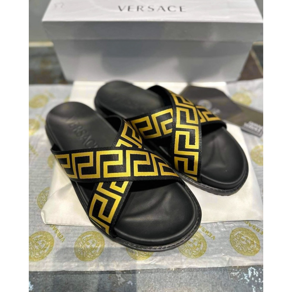 รองเท้าเวอชาเช่  พร้อมกล่อง พร้อมถุง