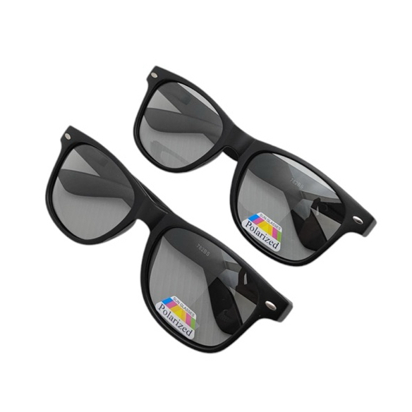 แว่นกันแดด เลนส์โพลาร์ไรซ์+ออโต้(Polarized+Auto) ออกแดดเปลื่ยน ป้องสีกันUV400 ตัดแสงสะท้อนขับรถ  แถมฟรีซองแว่น+ผ้าเช็ด - รูปที่ 2