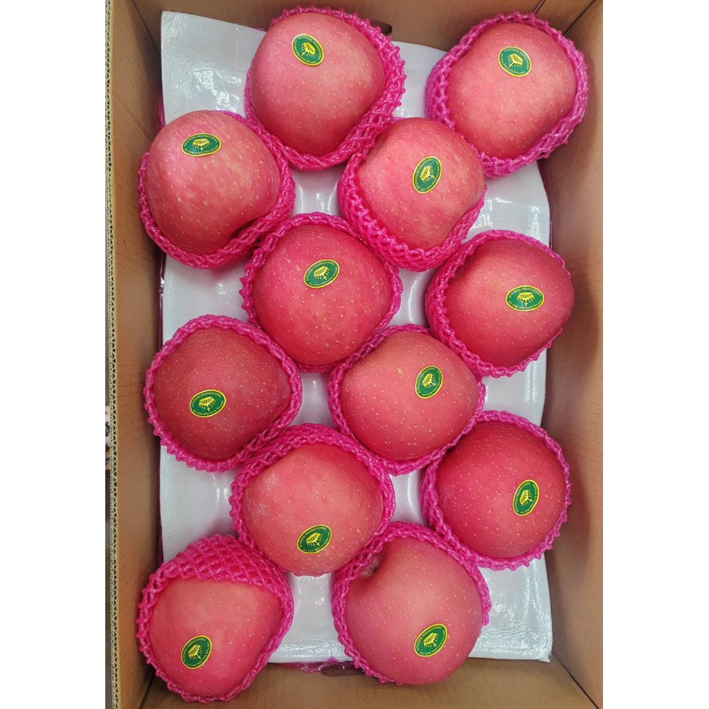 แอปเปิ้ลฟูจิ หวาน กรอบ (Fresh Apple ไม่ระบุตรา) 4 ลูก ลูกใหญ่ หวาน หอม กรอบ อร่อย