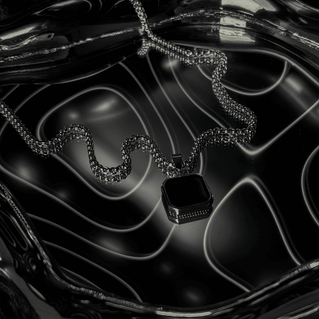 Onyx.Store สร้อยคอ รุ่น Noir