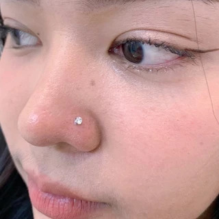 Piercingroom by Jay จิว/ต่างหูแป้นแบน สำหรับผิวแพ้ง่าย Clear CZ Titanium เกรดการแพทย์ (ราคาต่อชิ้น)