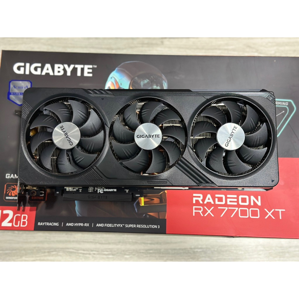 GIGABYTE RX7700XT 12GB สภาพสวย พร้อมใช้งาน (มีของพร้อมจัดส่ง)