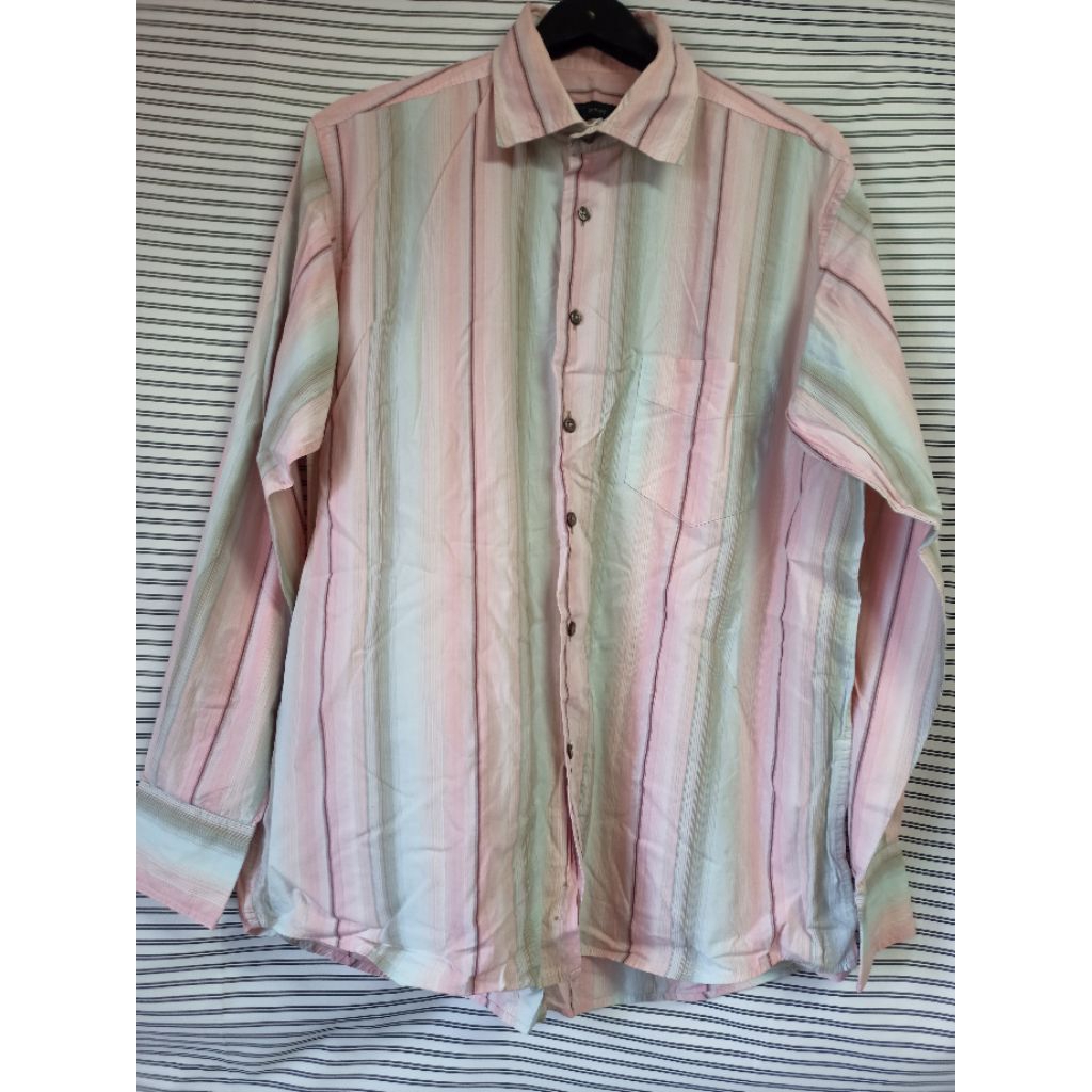 H244 เชิ้ตแขนยาวชายมือสอง ผ้าคอตตอน รอบอก 49 บ่า 19 แขน 25.5 ยาว 30