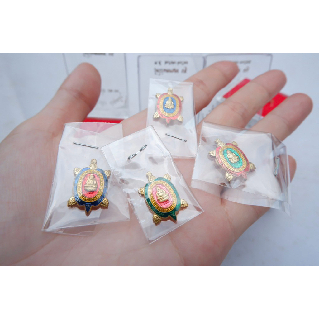 หลวงปู่หลิว รุ่นมีกำไร 62-63 พิมพ์จิ๋ว เนื้อกะไหล่ทองลงยา วัดไร่แตงทอง