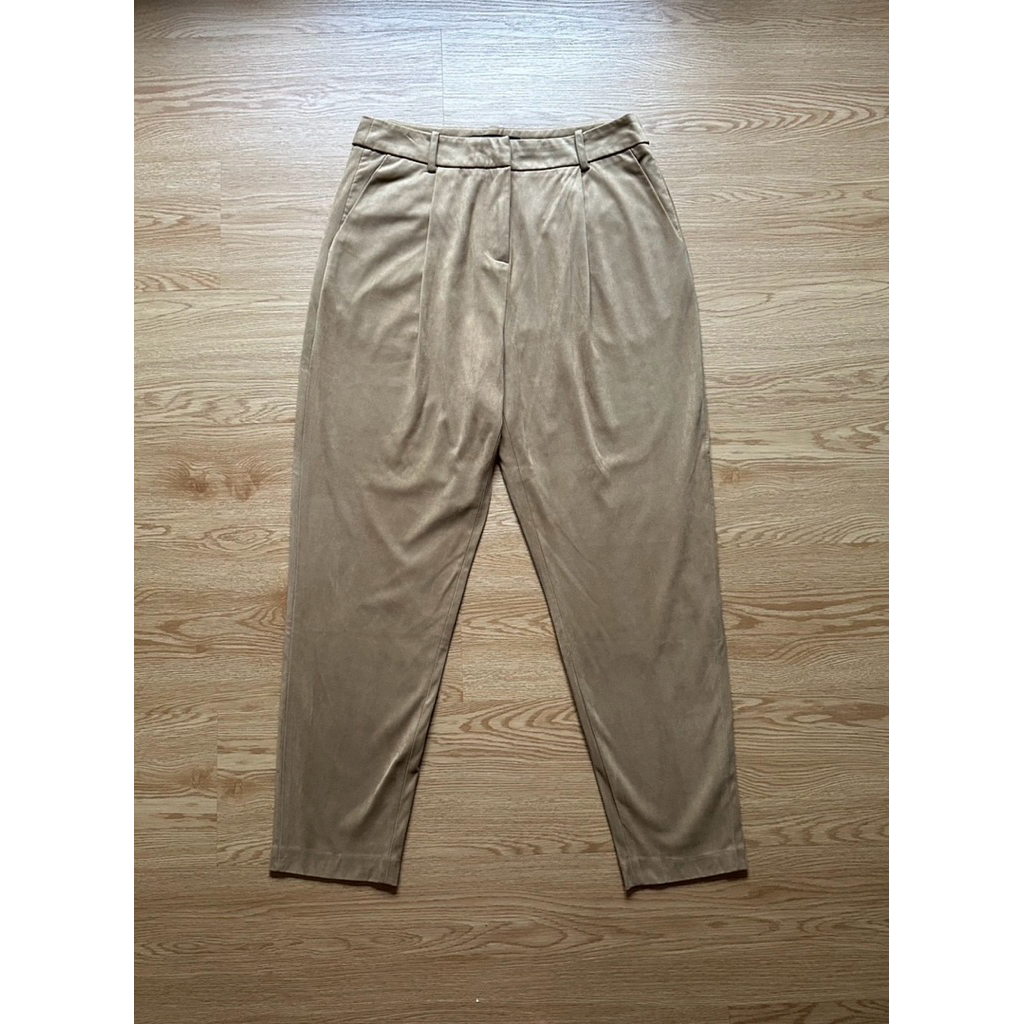 ใช้โค๊ดลด15-30%ได้นะคะ🧶🤎Zara กก.ทรงสวยยแบบเก๋ๆๆใส่ทำงานได้ใส่ขึ้นทรงสวยมากก EUR M