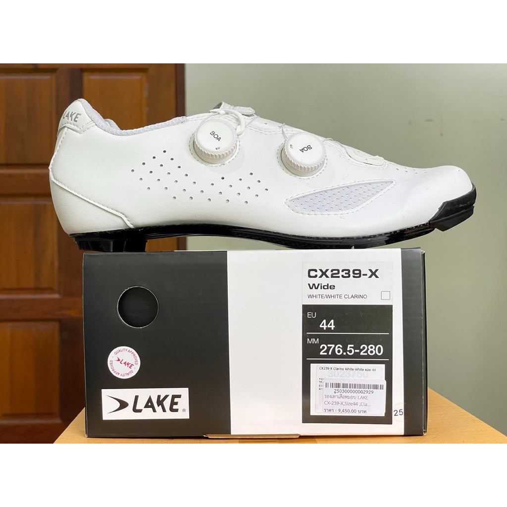 รองเท้าปั่นจักรยานมือสอง Lake CX239-X Carbon สีขาว Size 44