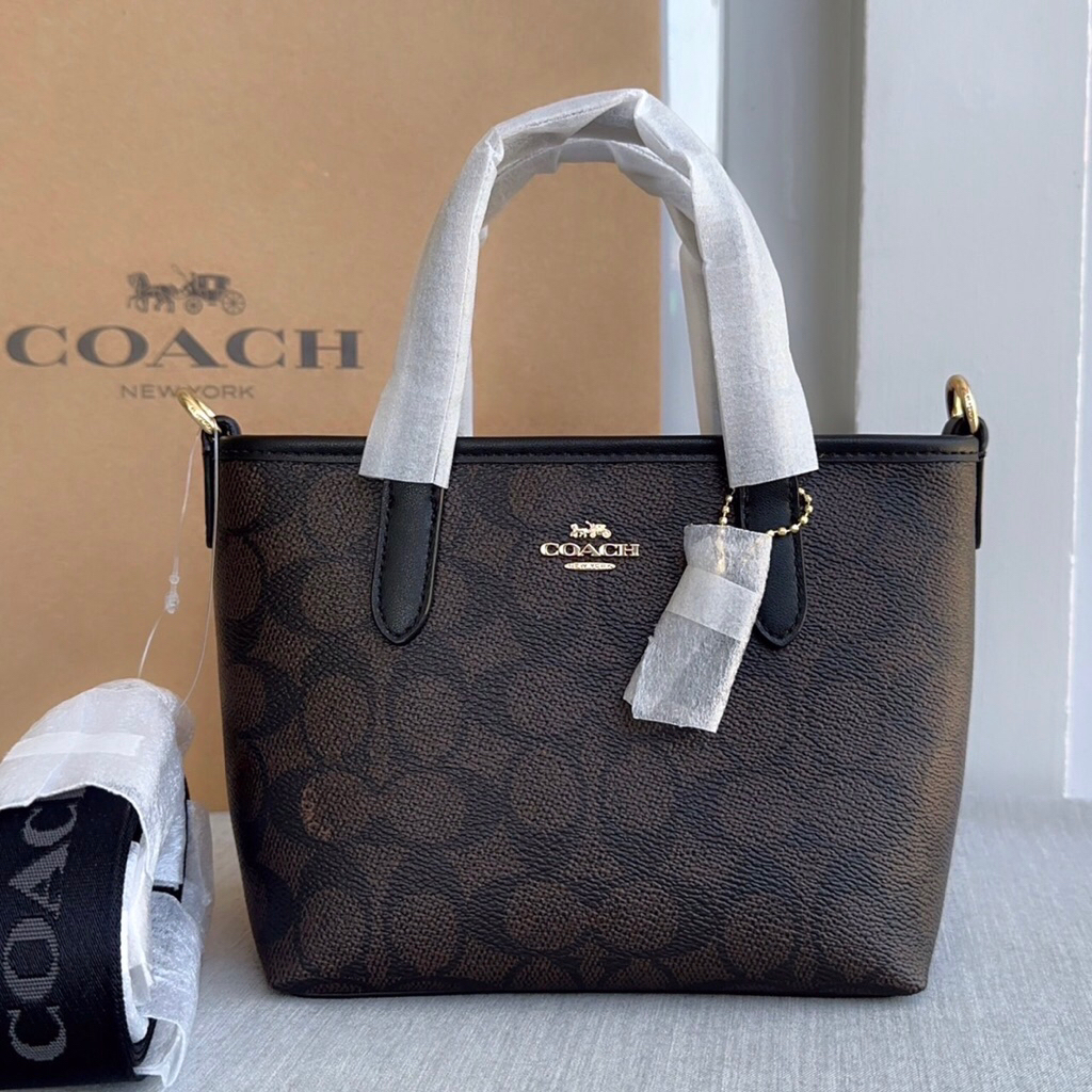 (สด-ผ่อน)กระเป๋าสะพายข้างCITY MINI TOTE BAG IN SIGNATURE CANVAS CW032