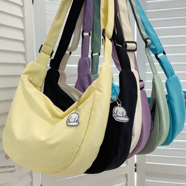 newyorkgallery(N1833) กระเป๋าสะพายข้างผ้าไนล่อนสีพื้นลายเส้น สไตล์เกาหลี(ไม่มีที่ห้อยแถม)