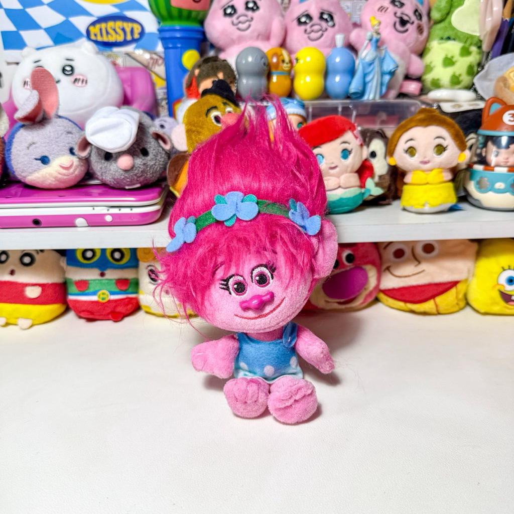 พร้อมส่ง🚚 พวงกุญแจป๊อปปี้ โทรลส์ poppy - trolls🩷 ป้ายชัด จมูกเป็นรอย
