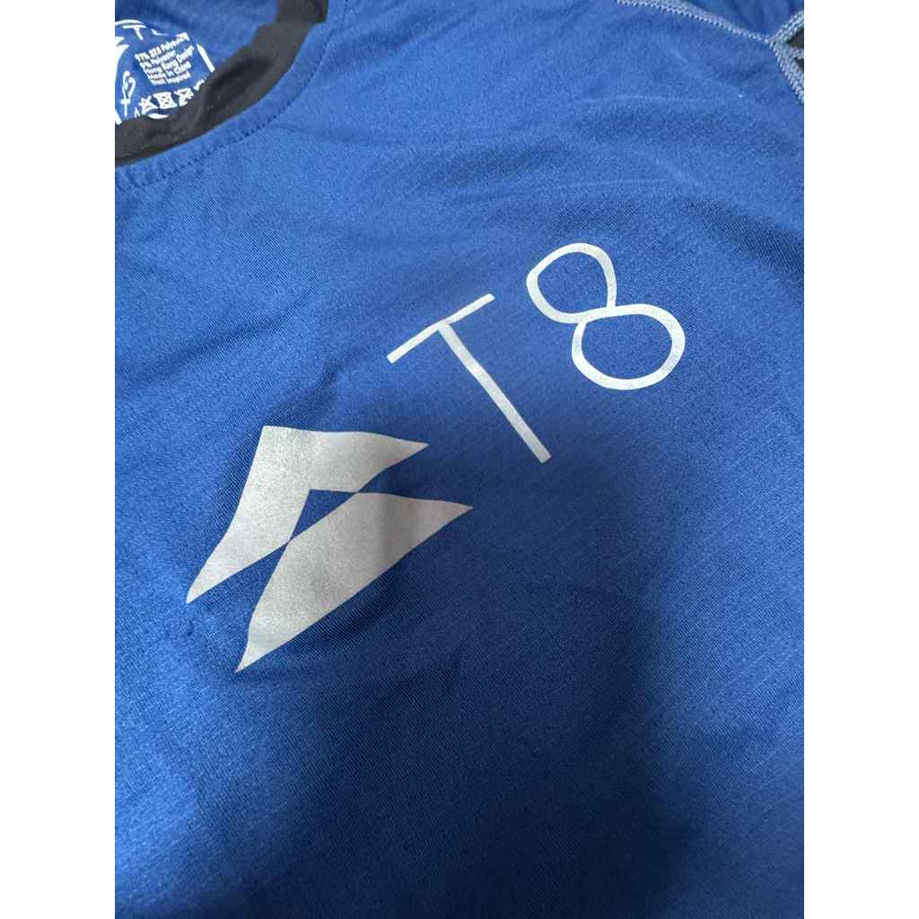 เสื้อวิ่งT8สีน้ำเงิน