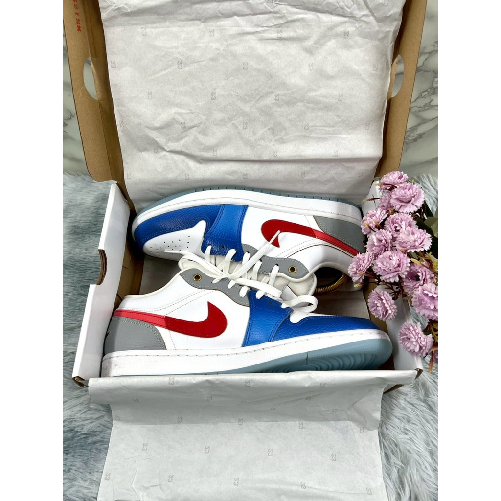 Nike Jordan 1 Low SE Philippines Size 9 UK/ 44 EUR/ 28 CM 💙 ราคา 3,590 บาท 💙