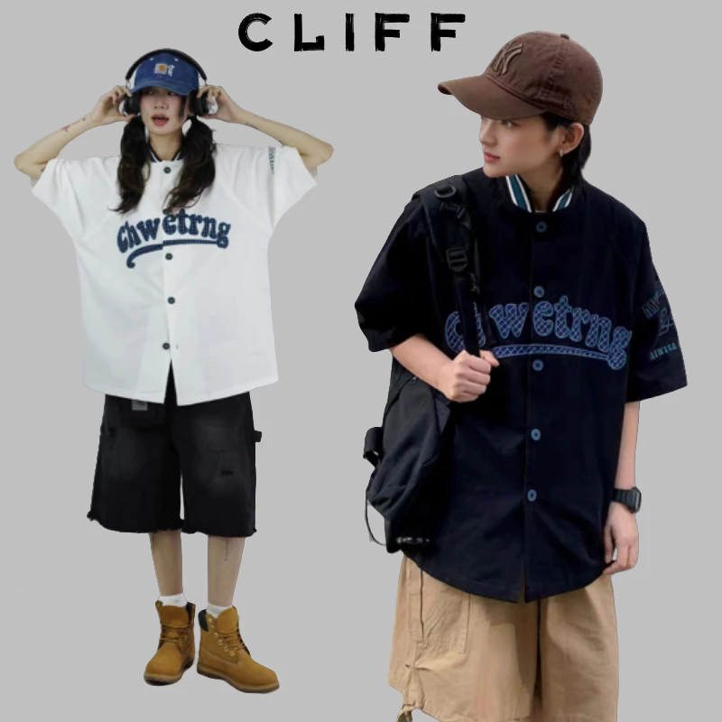 CLIFF ฤดูร้อนสไตล์อเมริกัน เสื้อเชิ้ตแขนสั้น พิมพ์ลายตัวอักษร สไตล์วิทยาลัย แบบหลวมลำลอง ชุดคู่รัก