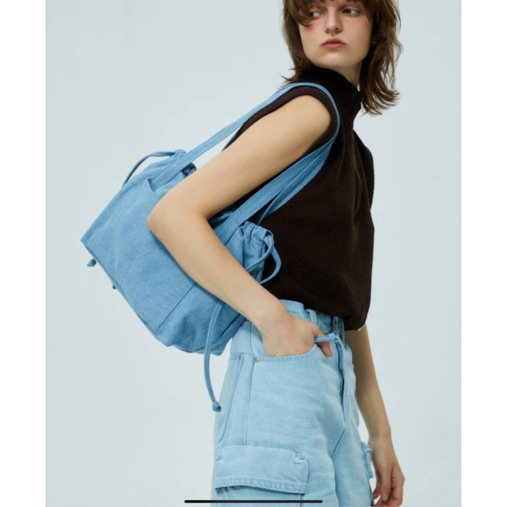 GENTLE WOMAN COMPASS SWIPE BAG