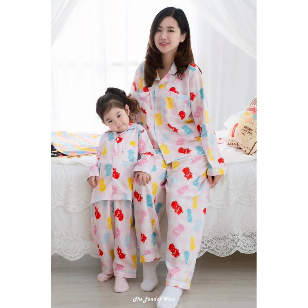 ⛔️ติดจอง⛔️The Land Of Vava Gummy Bear Pajamas New ชุดนอนแม่+ลูก 3y