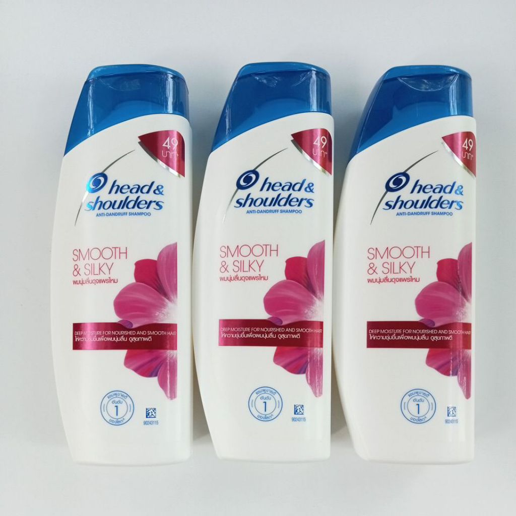 เฮด แอนด์ โชว์เดอร์ สมูท แอนด์ ซิลกี้ แอนตี้ แดนดรัฟ แชมพู ขนาด 140 มล.×3 ขวด