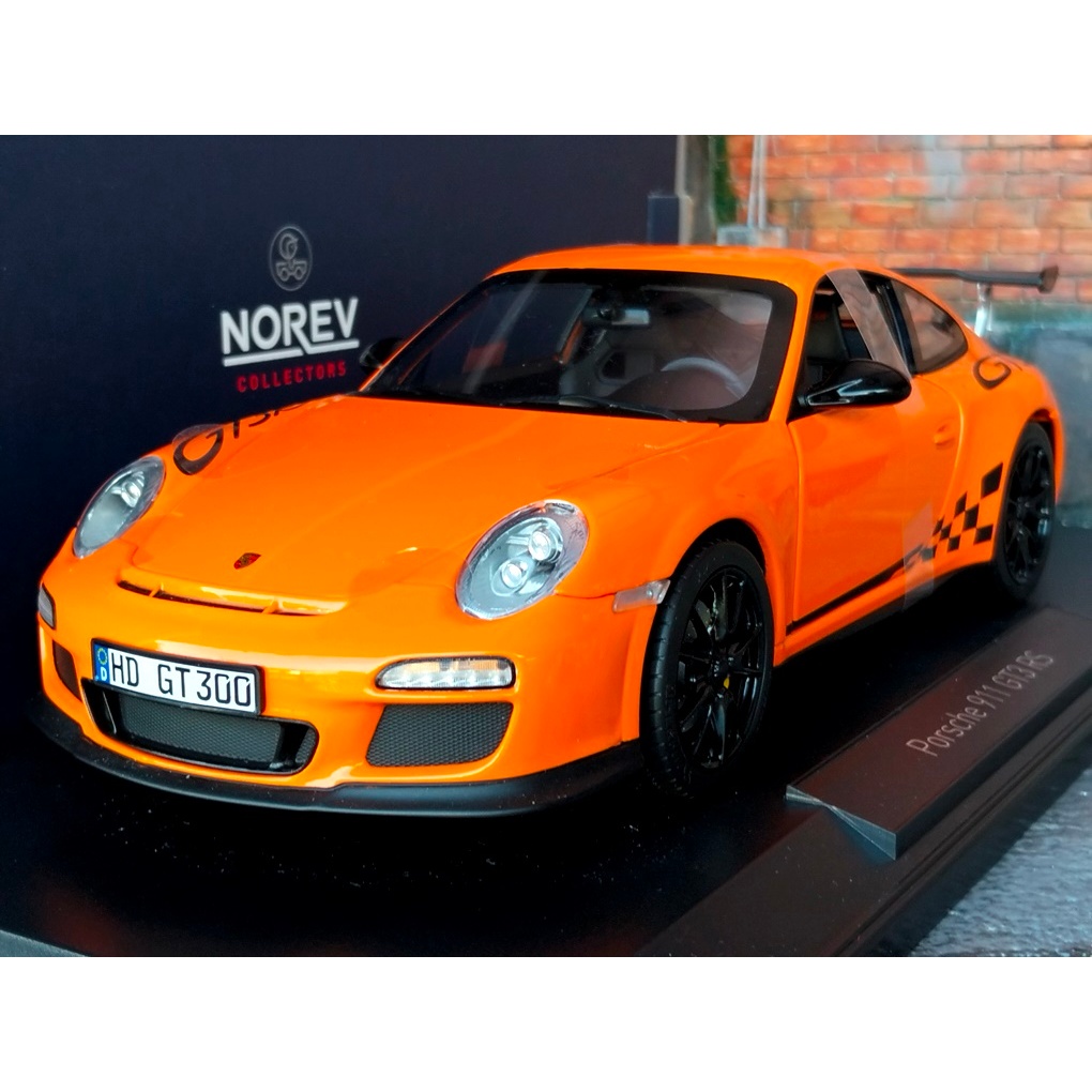 โมเดลรถPORSCHE997 1/18 โมเดลรถ PORSCHE 911 997 GT3 RS 1:18 Norev 1:18 โมเดลรถของขวัญ ราคา ok