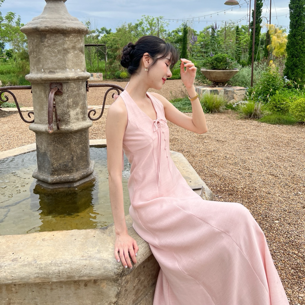 🍾Lady Jennie Dress - Miida💖หวานซ่อนเซ็กซี่นิดหน่อย คอวีผูกเว้าด้านหลัง แต่งกระดุมมีโบว์เล็กด้านหน้า