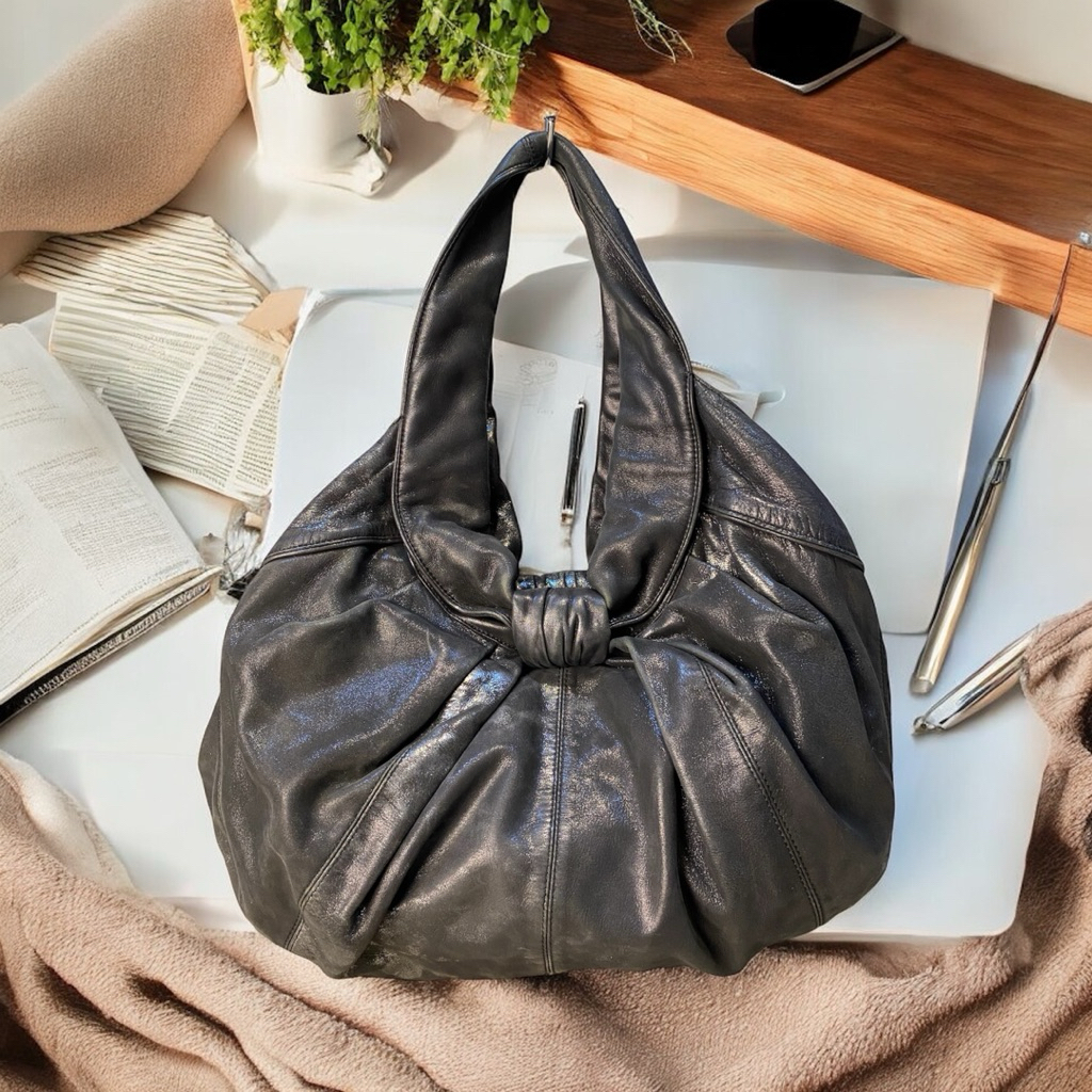 KOOBA Carly Black Silver เข้าชม › Leather Shoulder Hobo Bag หนังแท้แบรนด์แท้ สีดำเคลือบประกายเงิน