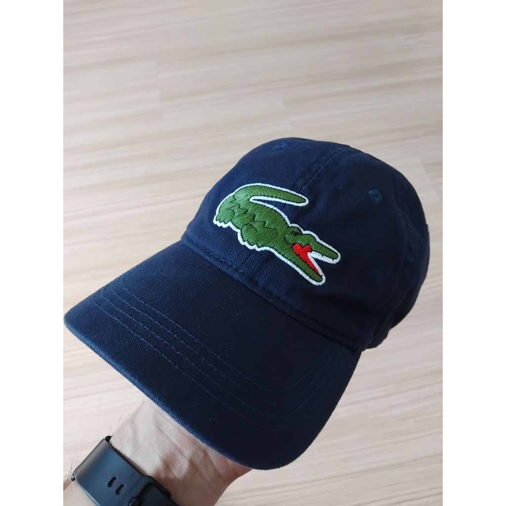 หมวก lacoste..........