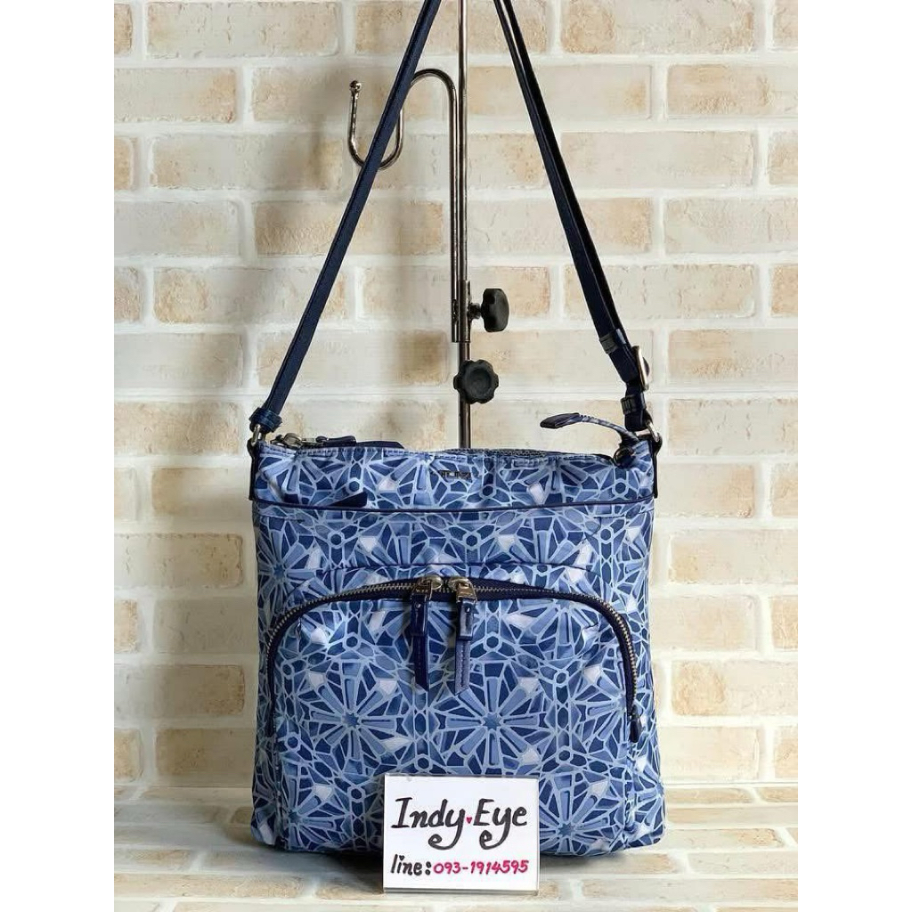 TUMI มือสองสภาพสวย อ่านรายละเอียดก่อนซื้อค่ะ