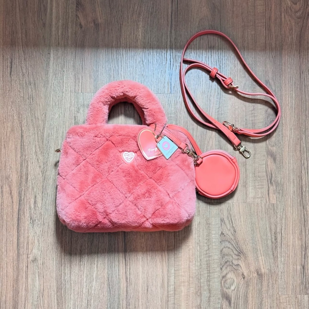 ส่งต่อ กระเป๋าน้องปุกปุย Pony Pony shop