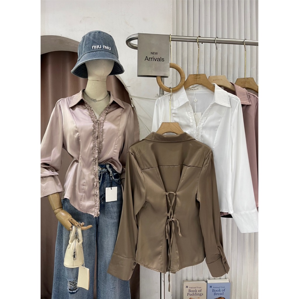#ป้าย MATINEE M1839  เสื้อเชิ้ตซาตินผูกหลัง ดีไซน์เก๋ มีดีเทลลูกไม้ระบายเบา ๆ เพิ่มลุคหวานซ่อนเปรี้ย - รูปที่ 6