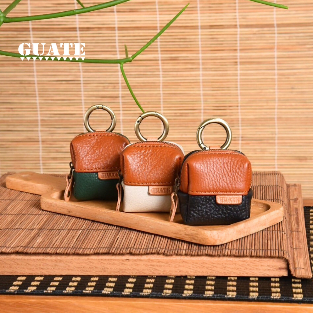 GUATE – Tofu กระเป๋าอเนกประสงค์ มีห่วงคล้อง ทรงสี่เหลี่ยม  หนังแท้100% น้ำหนักเบา ดีไซน์สวย เก๋ น้ำหนักเบา ไม่ซ้ำใคร