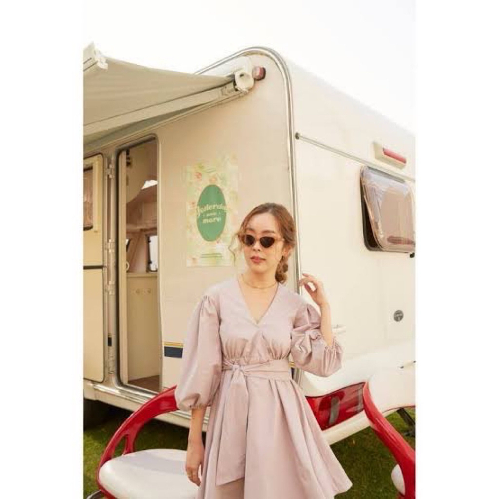 Lookbook Ferry dress Lilac (ซักเก็บ)