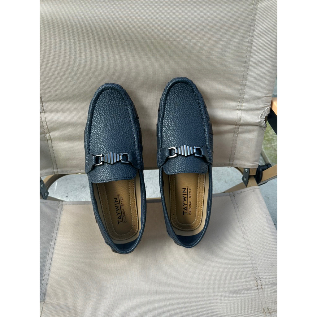 รองเท้าผู้ชายมือสอง แบรนด์ TAYWIN