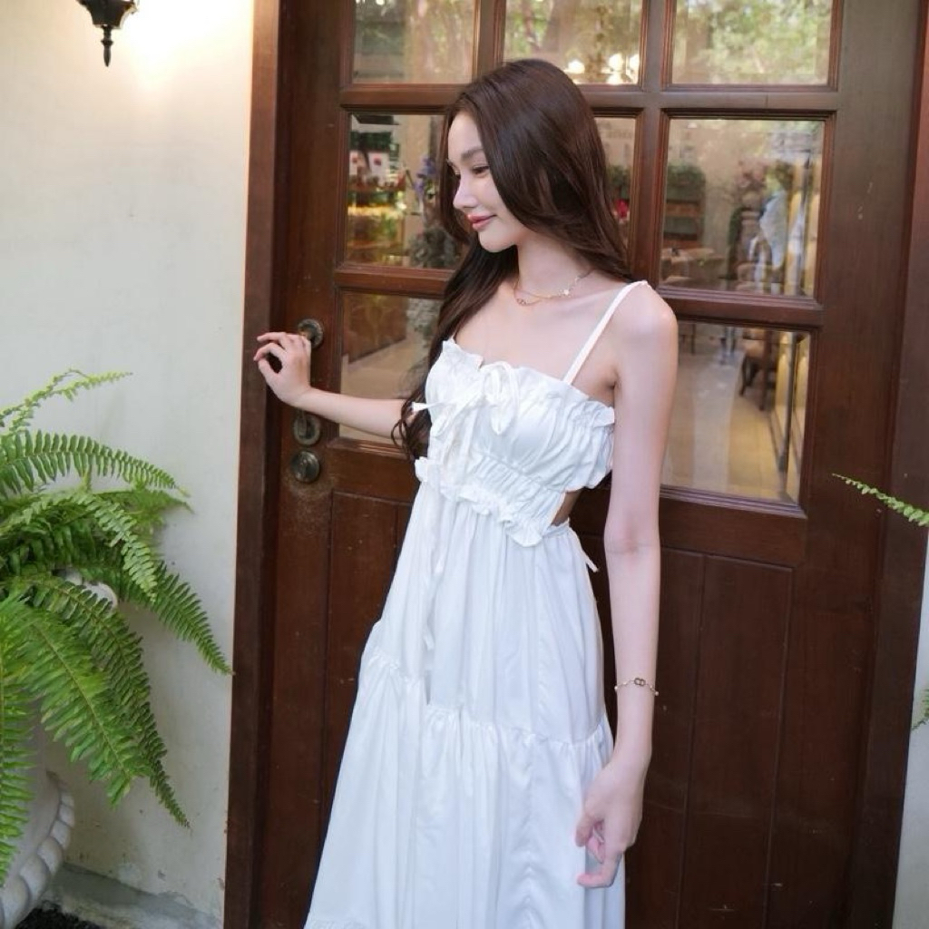 เดรสสายเดี่ยวกระโปรงยาวบานละมุนละไม – โปรปัง