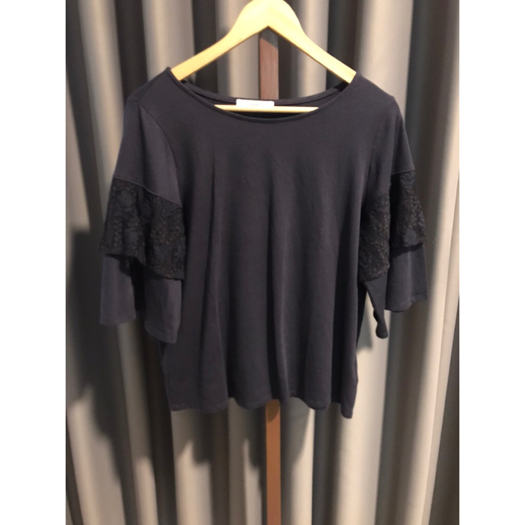 เสื้อแฟชั่น มือ 2 งานญี่ปุ่น IEDIT ไม่มีตำหนิค่ะ ราคา 40฿