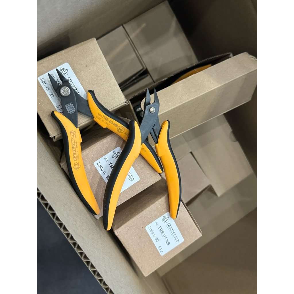 TRE03NBคีมตัดPU (แท้ 100%)