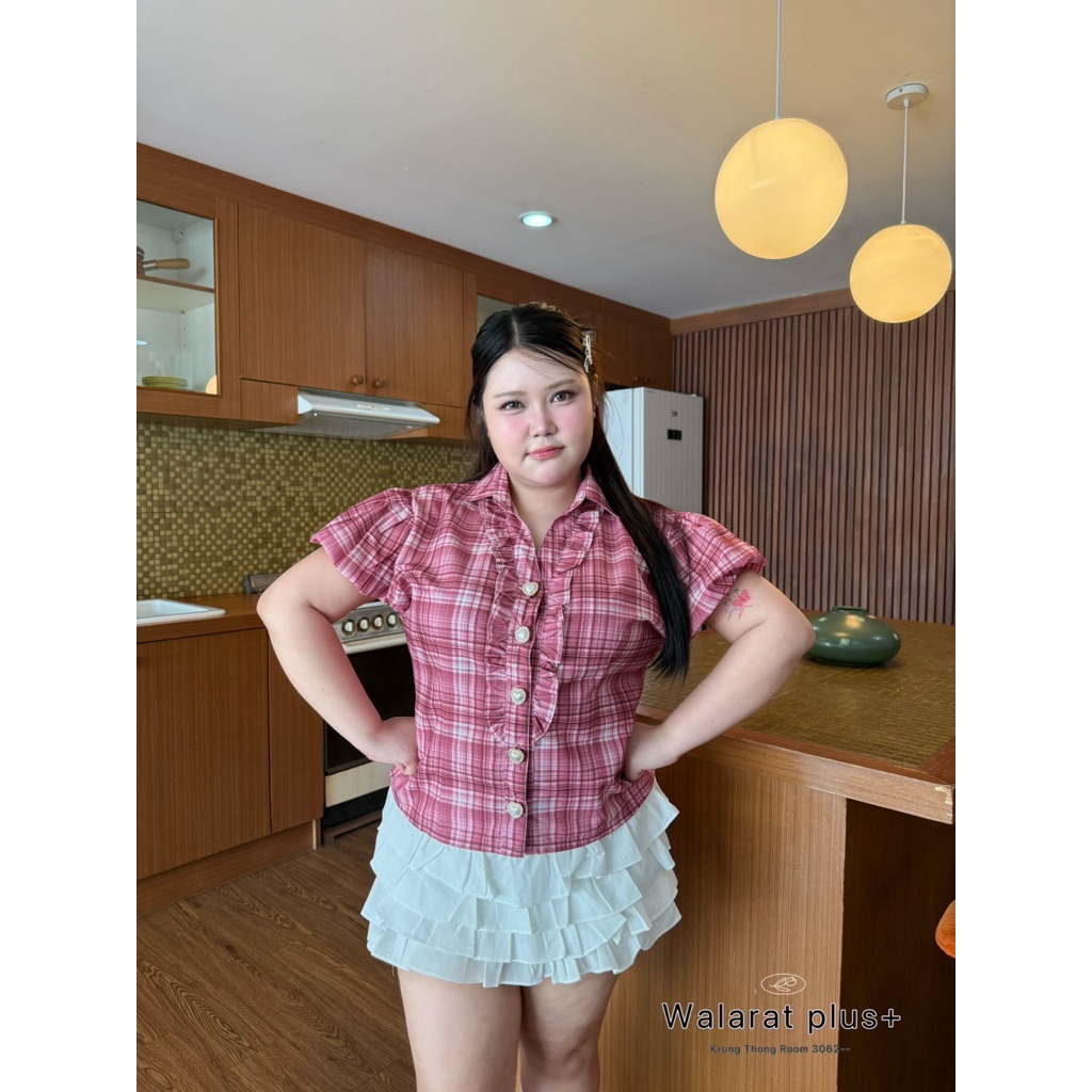 เสื้อเชิ้ตแขนตุ๊กตา ลายสก็อตชมพู อก38-50นิ้ว เสื้อสาวอวบ Walarat plus
