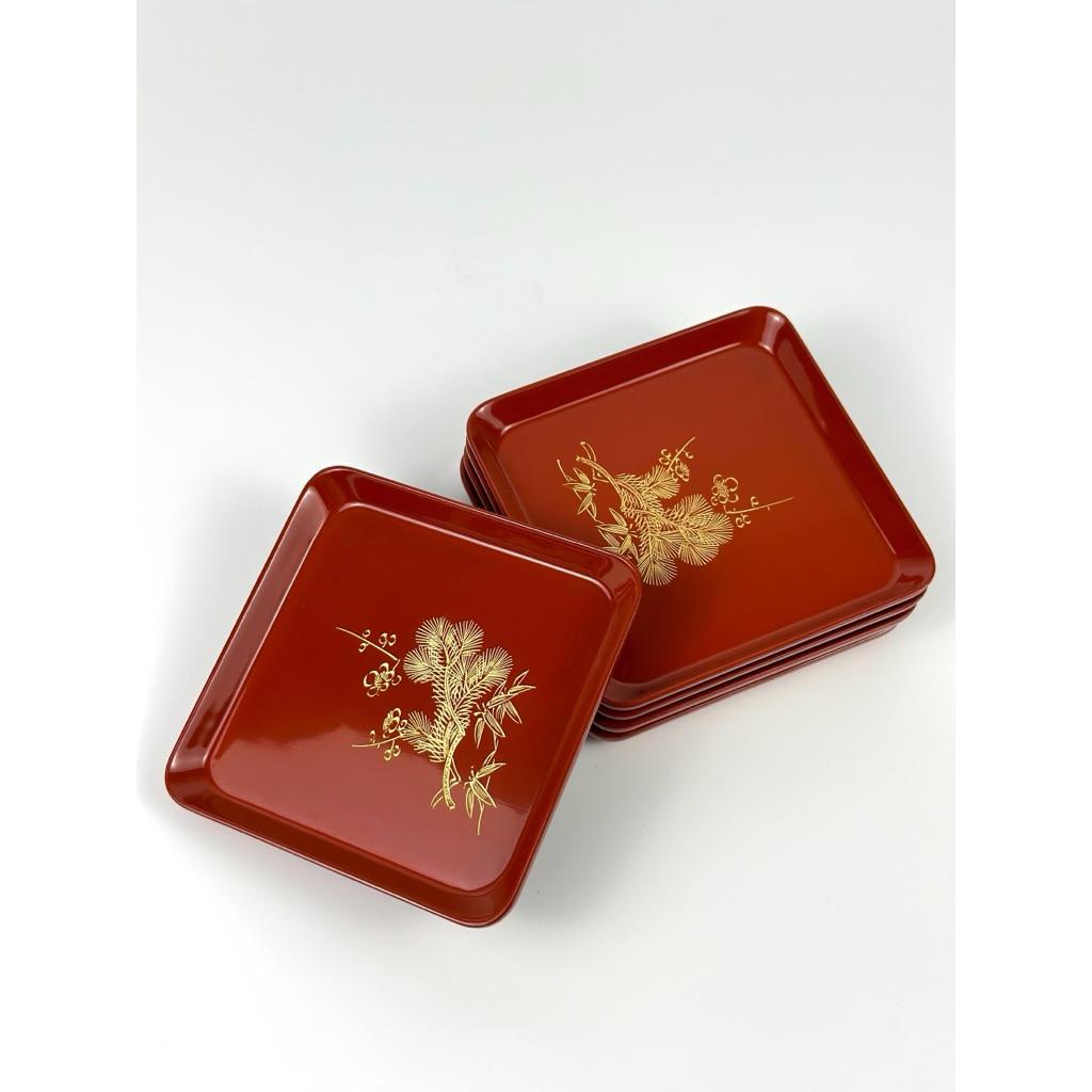 ชุดจานไม้ Wajima 5 ใบ ลาย “สนไผ่พลัม” เทคนิค Chinkin แกะสลักฝังทอง