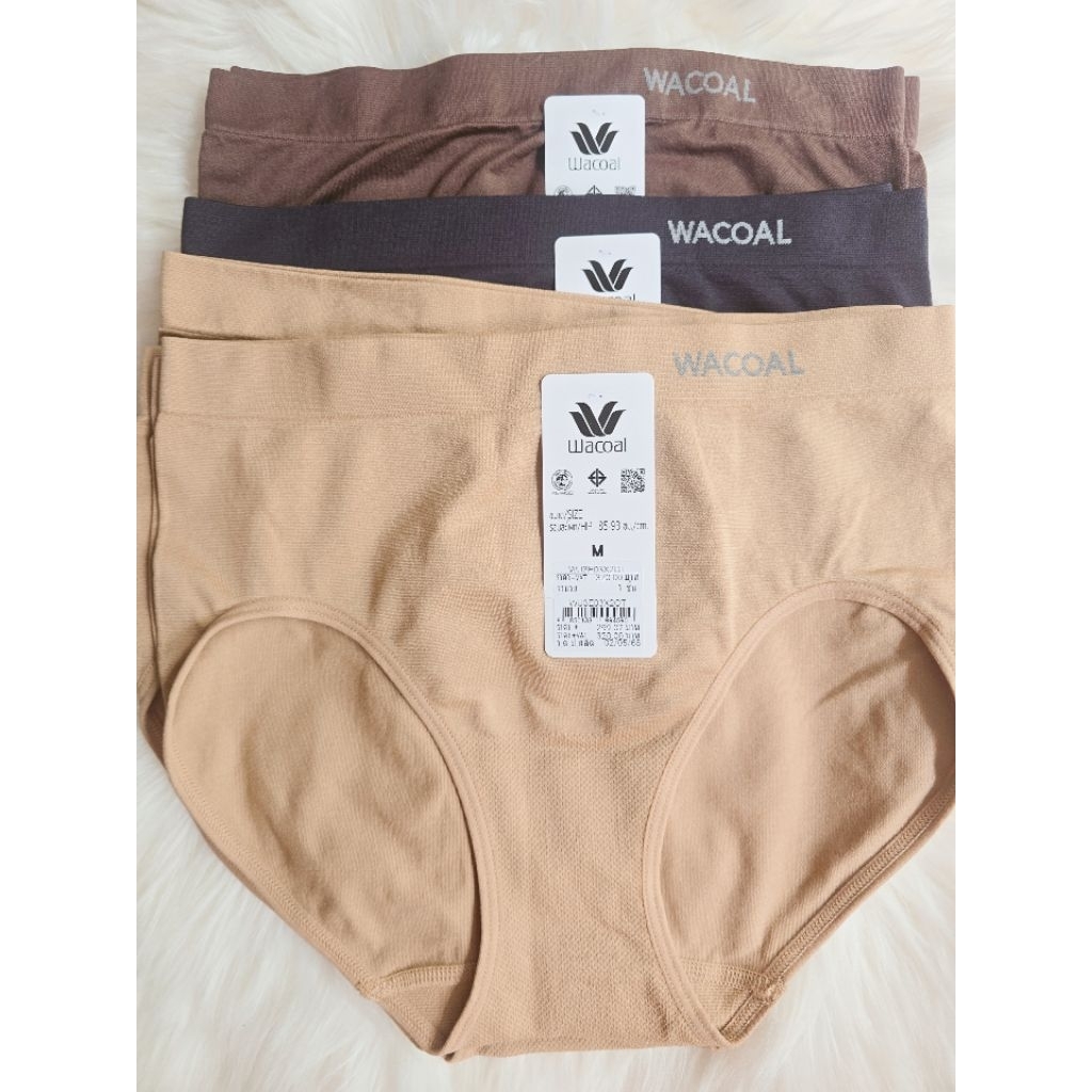 Wacoal กางเกงในไร้ตะเข็บ แบบครึ่งตัว รุ่นWU3E03 ราคา320 บาท