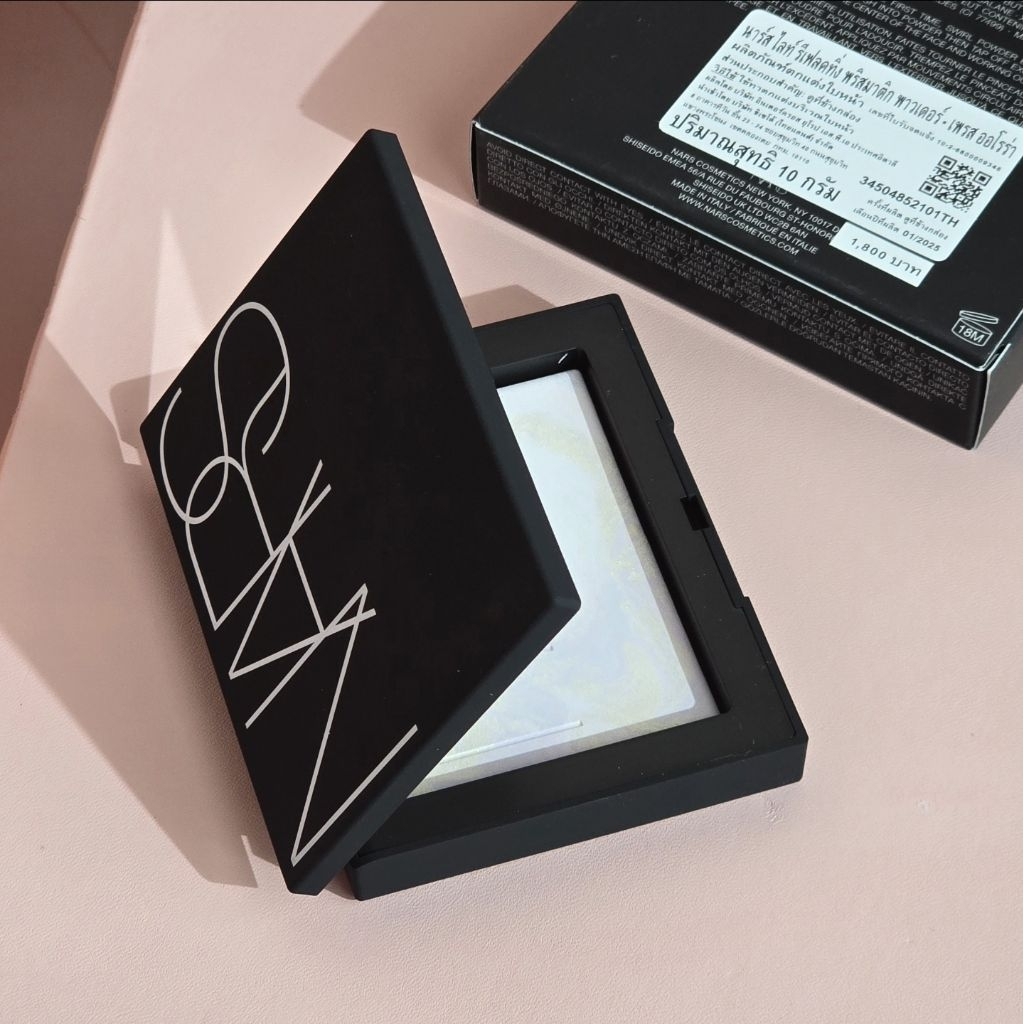 สินค้าขายดี❤ 1,095 เหลือ รหัส [รับโค้ดในร้าน] เตรียมจัดส่ง nars Light Sensation Fixing Powder Loose 
