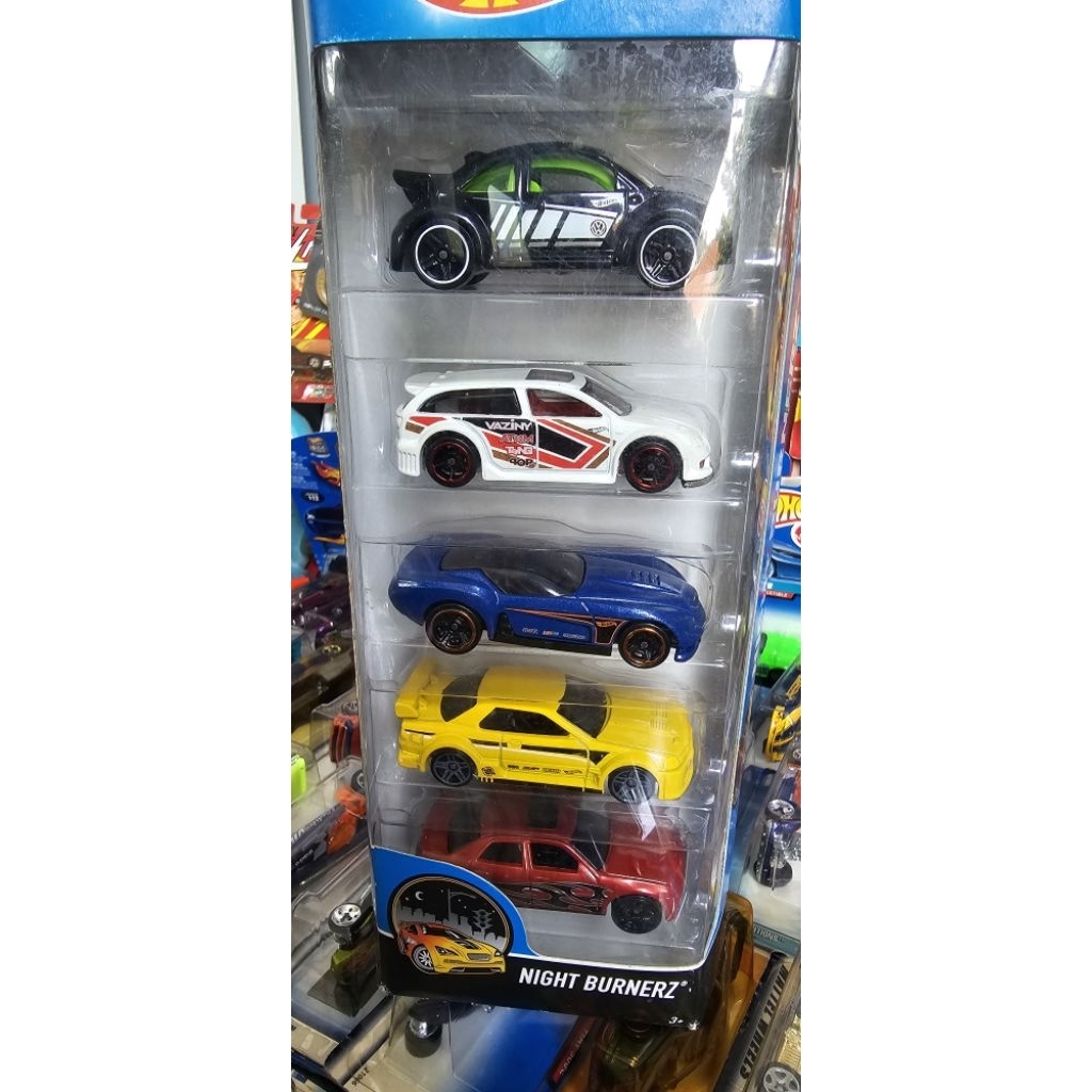 **แพคเก่า แพคไม่สวย** HW USA Hot Wheels Night Burnerz 5 Pack  Yellow Nissan Skyline , Vw Beetle