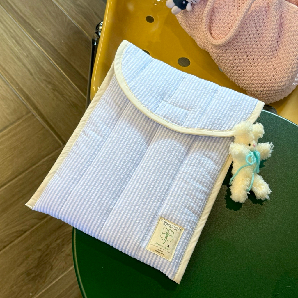 fibie | Cloudy Pillow – laptop sleeve 13″ กระเป๋าใส่ macbook/laptop/ipad