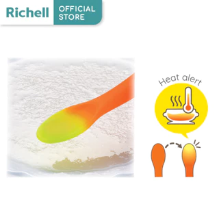 Richell(ริเชลล์) ช้อนป้อนอาหารเปลี่ยนสีตามอุณหภูมิ พร้อมกล่องเก็บ Richell T.L.I Heat Sensing Feeding Spoon with Case