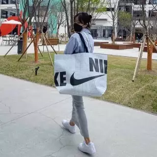 จุของได้เยอะ สะดวกสบาย เหมาะกับการเดินทาง