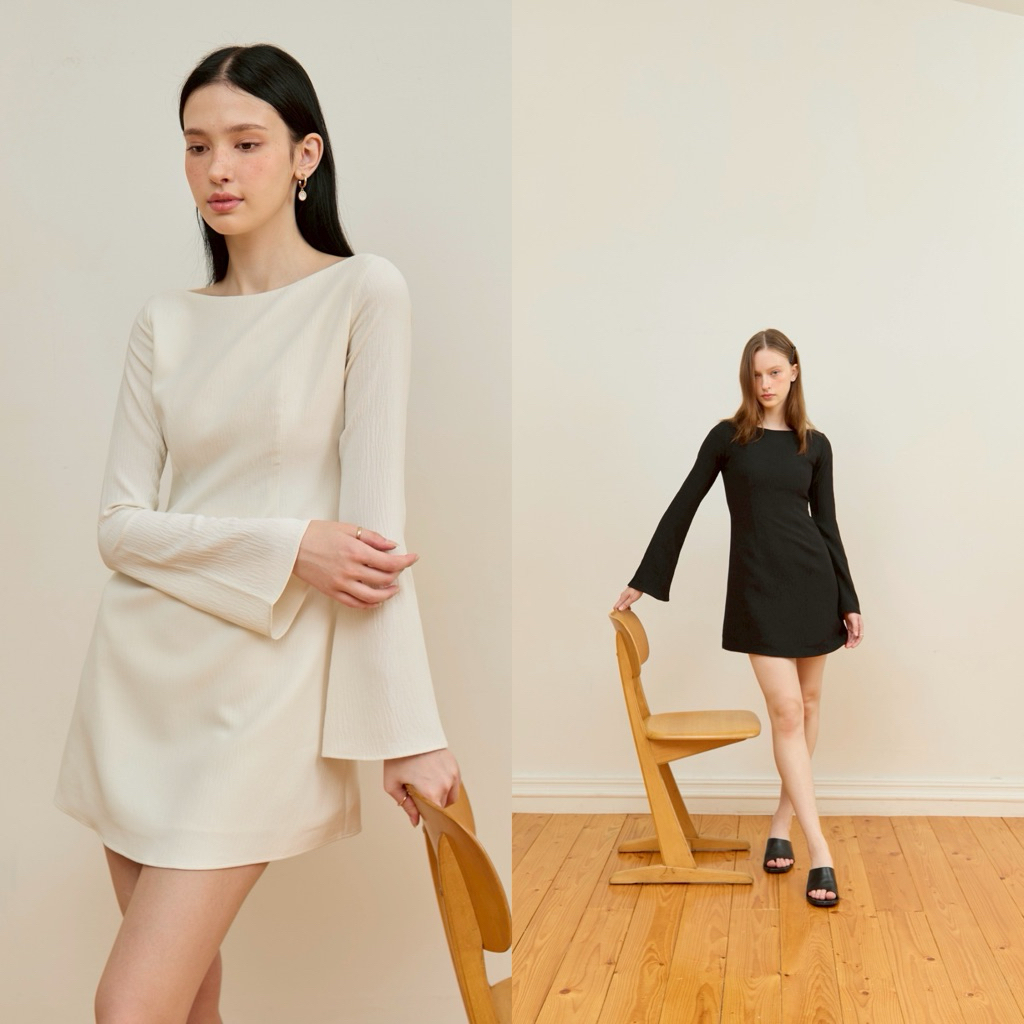 (ล็อทใหม่) tresmade เดรสสั้นแขนบาน Faye Bell Sleeves Mini Dress