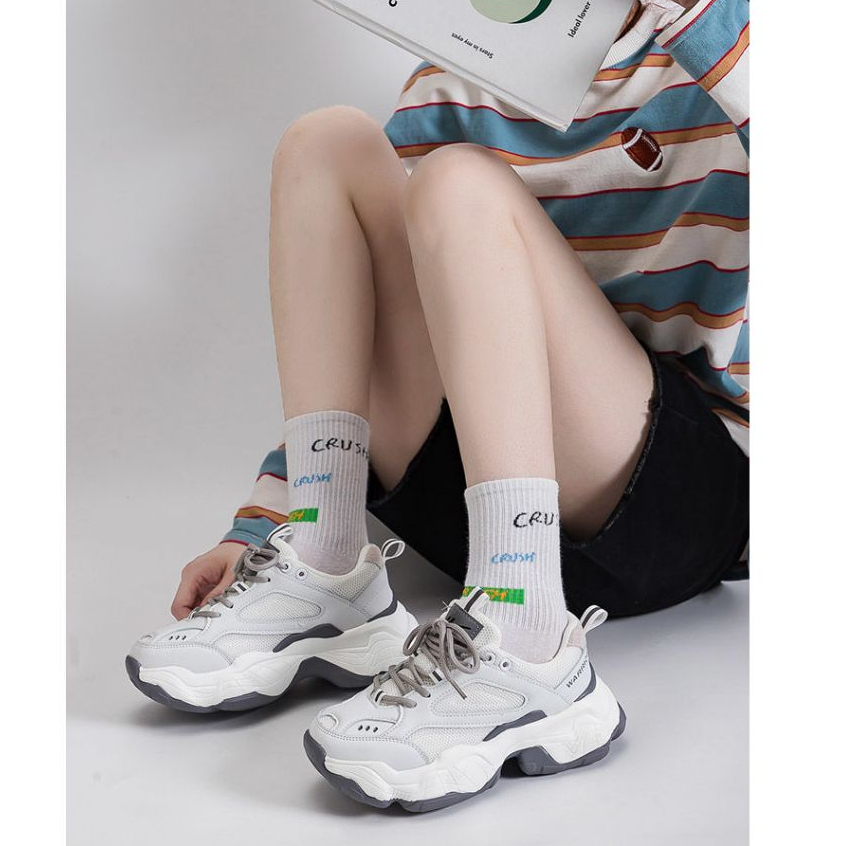 พร้อมส่ง รองเท้าผ้าใบผู้หญิง ดีไซน์เกาหลี ส้นรองเท้าหนา ระบายอากาศได้ดี ใส่สบาย ดูดีสุดๆ ใส่เที่ยวใส่ทำงานได้ ไซส์ 35-44