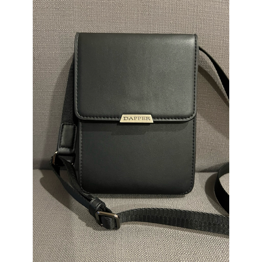 DAPPER มือสอง กระเป๋าสะพายข้างใส่โทรศัพท์มือถือของผู้ชาย