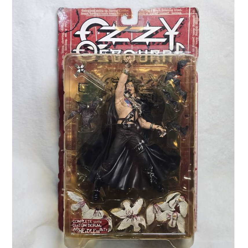 ออสซี่ ออสบอร์น Ozzy Osbourne Ultra McFarlane Figure Headless Bats & Doves 1999